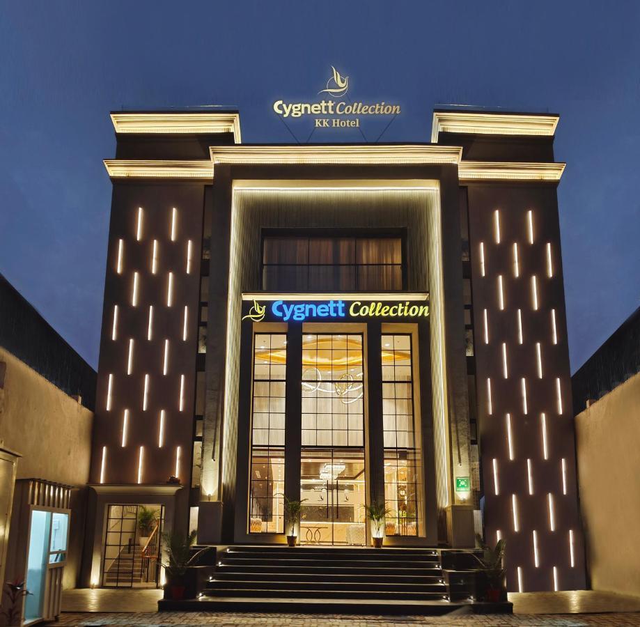 Cygnett Collection K K Hotel Faizābād Екстериор снимка